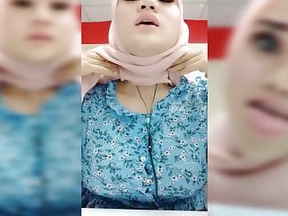 Hot Malaysian Hijab - Bigo..